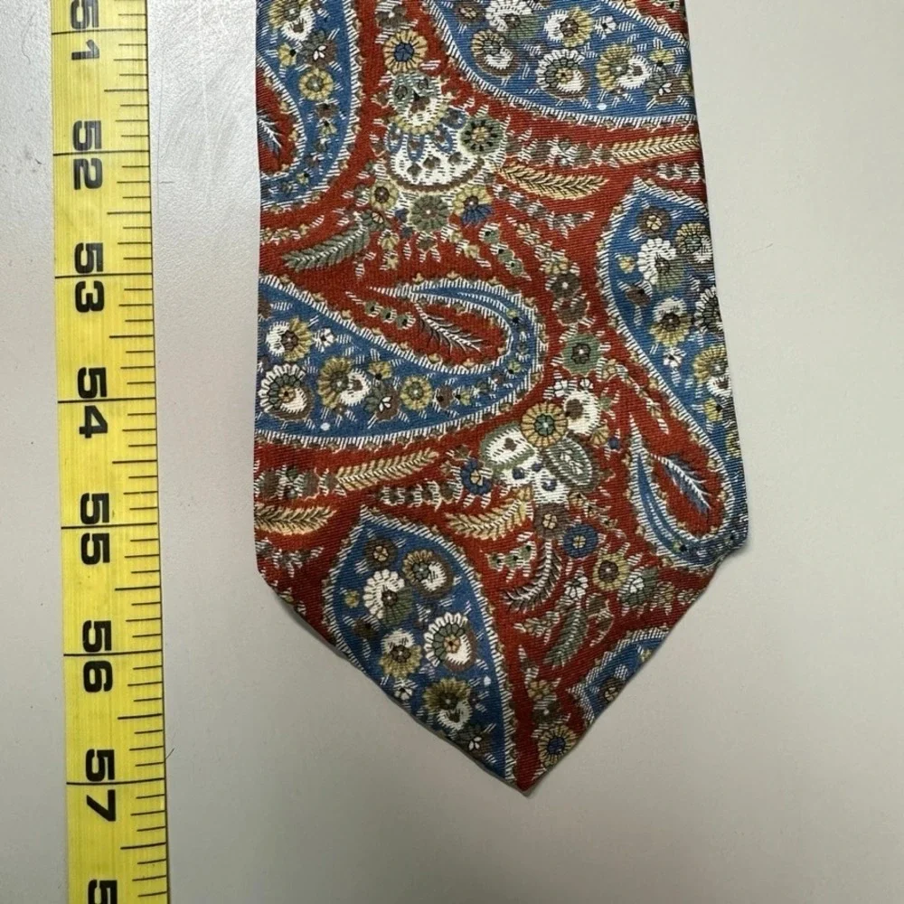 Bert Pulitzer Collectors Edition Ancient Madder Silk Paisley Tie Red Blue USA